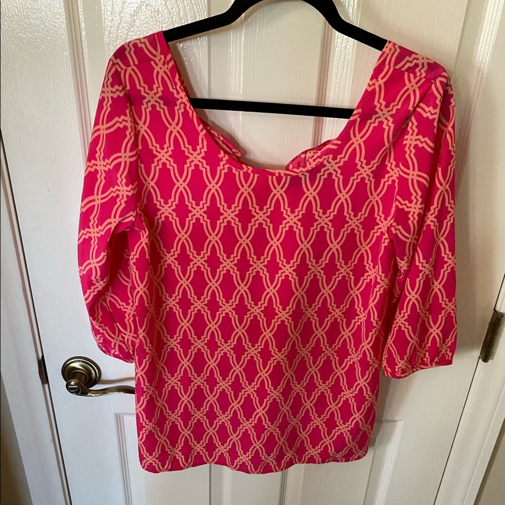 Francesca’s Pink Geometric Blouse | Size Med